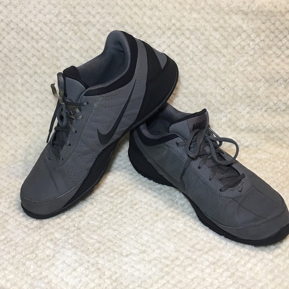Nike Other - Nike Air Ring Leader Low mens 11